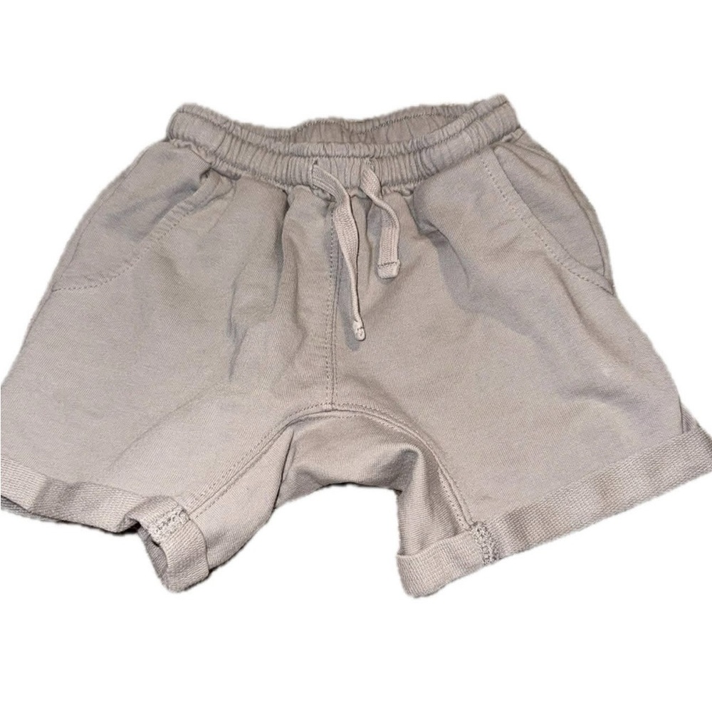 RYLEE + CRU boys shorts
Relaxed Short || 12-18 mo